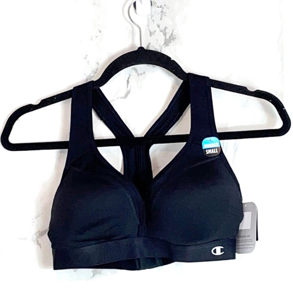 NWT Champion extra curvy sports bra S.    OO